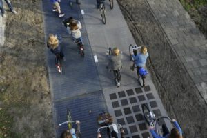 Carril bici solar