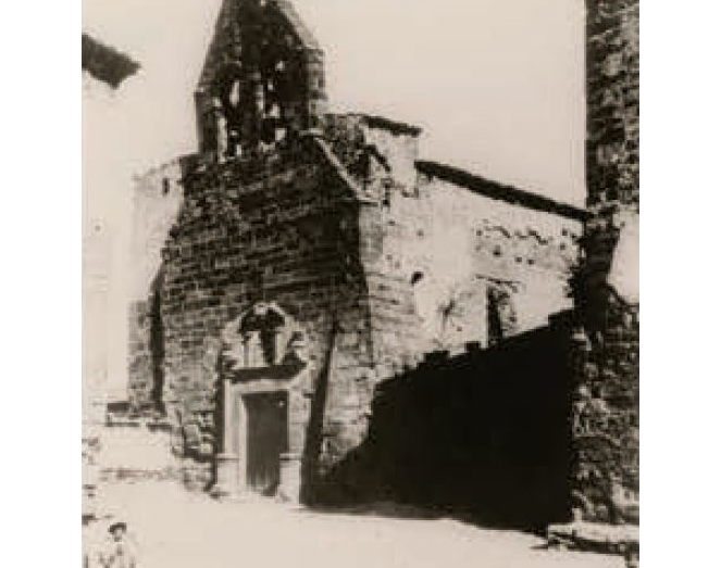l’església de Santa Maria abans i després de la seva destrucció a la Guerra Civil espanyola.