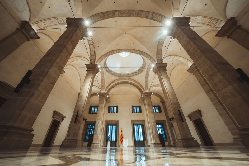 Retirada de pintures del 1926-27 i Restauració del Saló de Sant Jordi (Palau de la Generalitat de Catalunya)